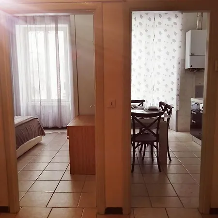 La Casa Sulla Piazzetta * 阿尔本加