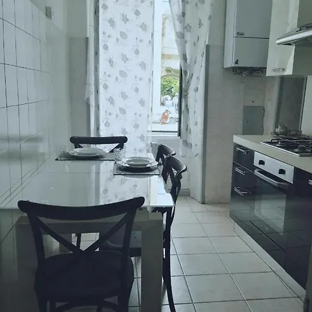La Casa Sulla Piazzetta Апартаменты Альбенга